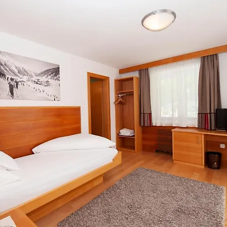 Eller Hotel Solda